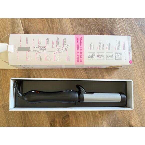 The Beachwaver Co. - Beachwaver S1.25 Rotating Curling Iron - Picture 3 of 10
